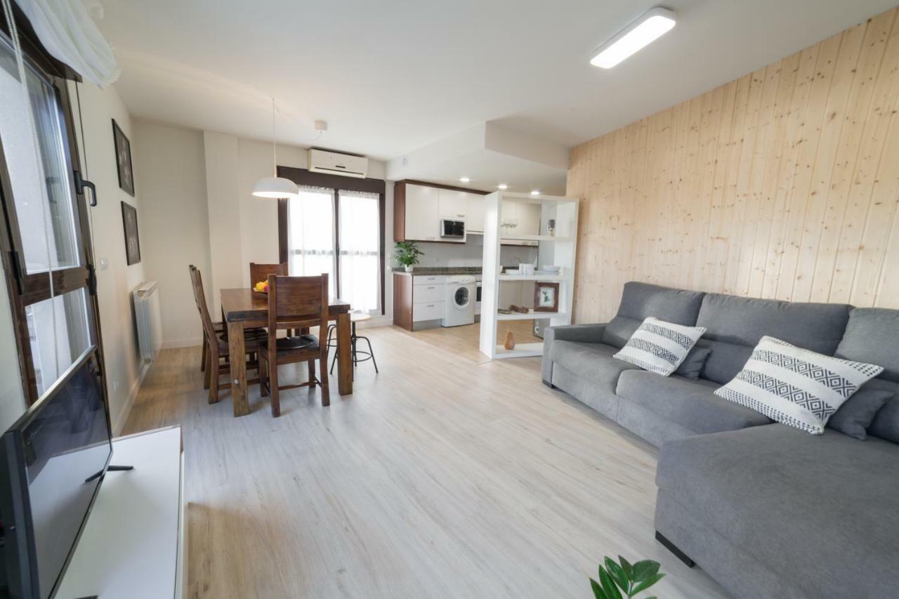 ארגואדס Apartamento Atico Bardenas מראה חיצוני תמונה